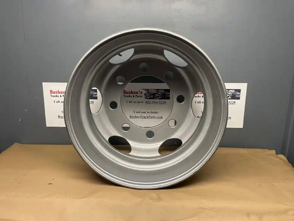 Used 2010 Hub Pilot / Unimount 19.5-Inch Wheel OEM