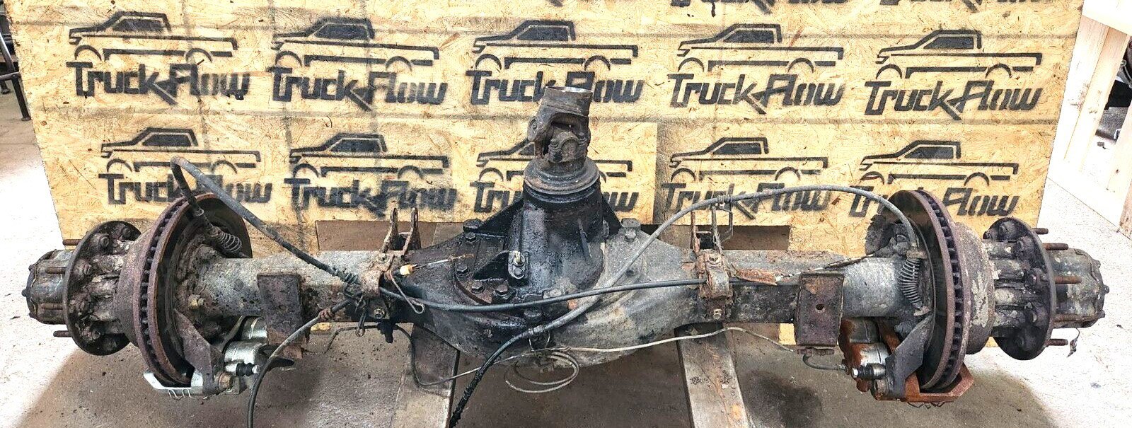 Dana S110 DRW Rear Axle Assembly 4.88 for 2005-2016 Ford Super Duty F450 F550, 10 Lug