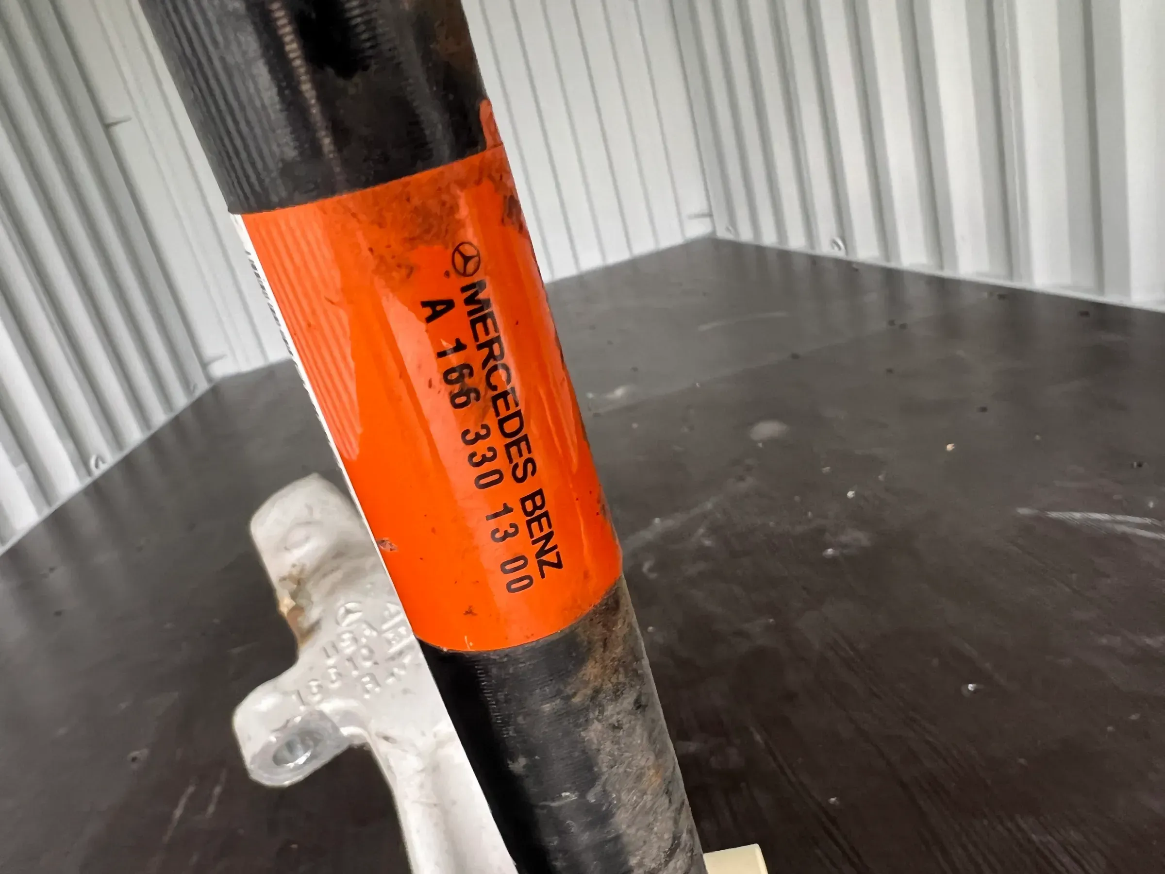 Second image of Mercedes ML/GL/GLE W166 Front Right Drive Shaft OEM A1663301300