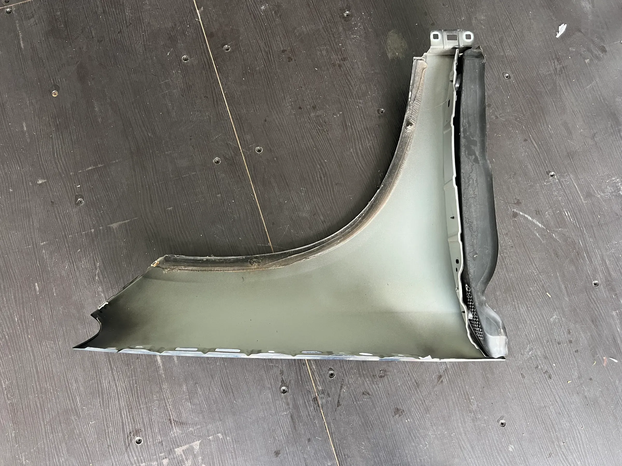 Second image of Mercedes-Benz GLE W166 Front Left Fender 9040 Black NEW