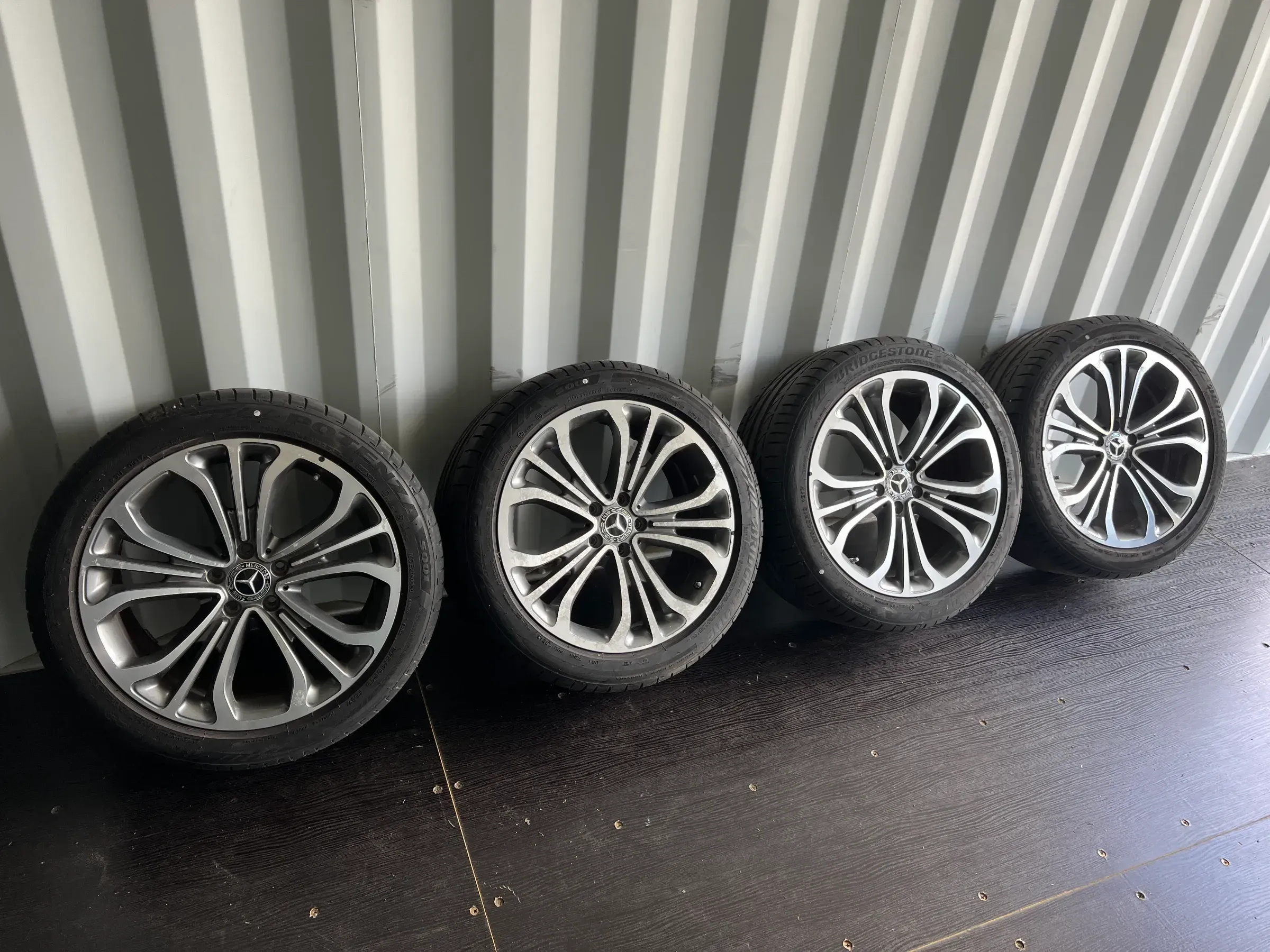 4x Mercedes S-Class 217 19" Wheels with Bridgestone Tires A2174010302