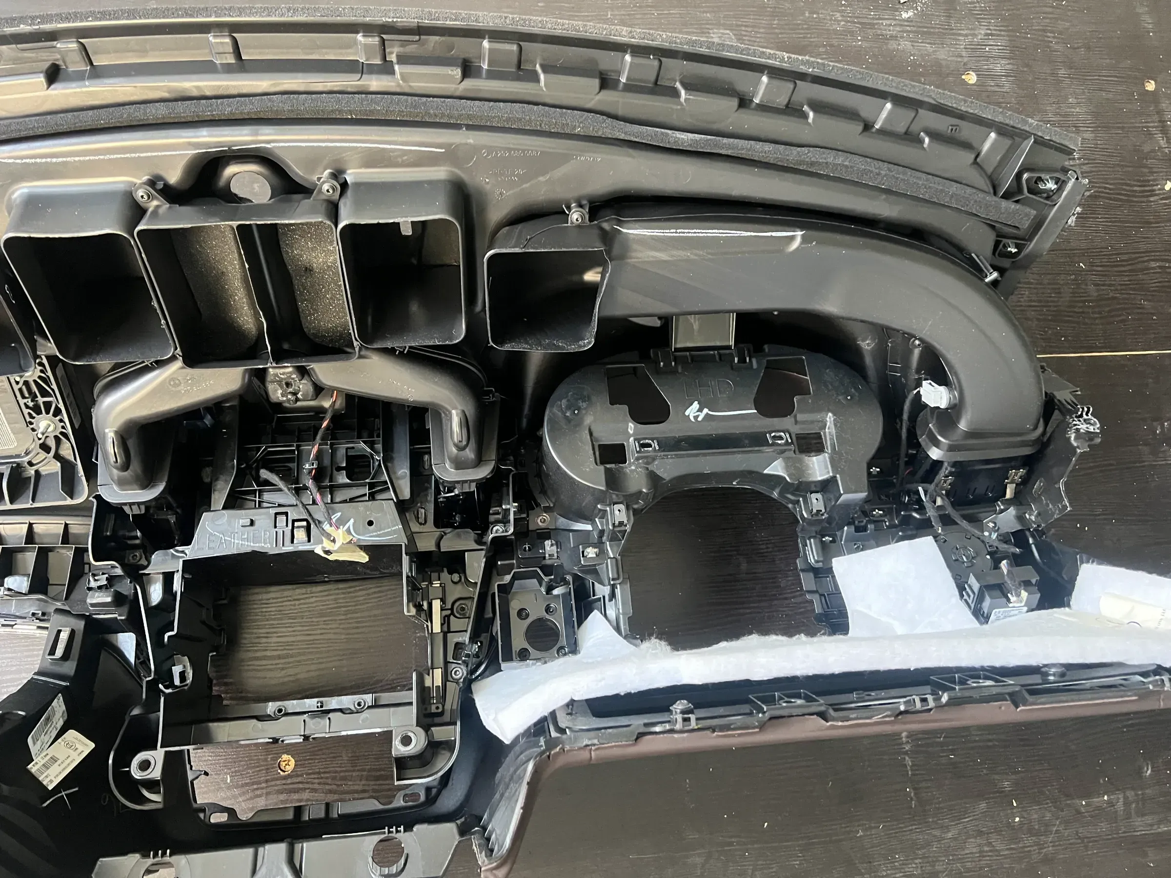 Second image of Mercedes W166 ML/GLE Dashboard Cockpit OEM